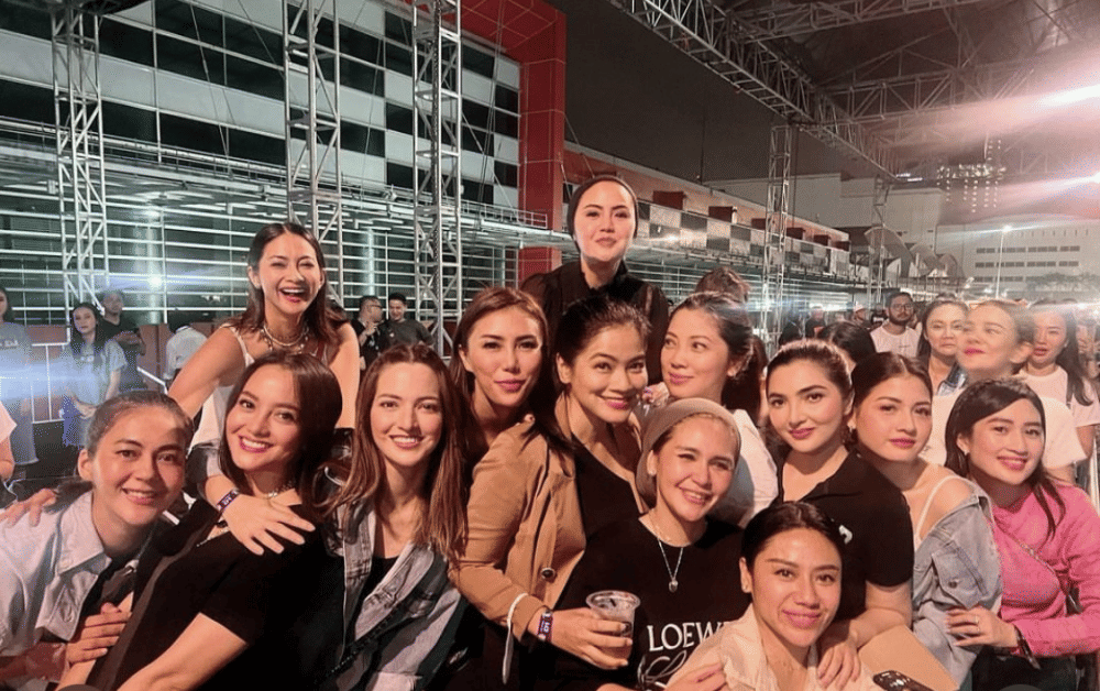 potret artis di konser Sheila on 7 (instagram.com/ririnekawati)