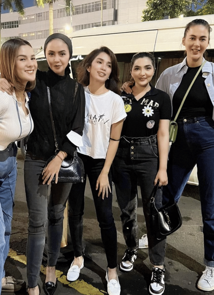 potret artis di konser Sheila on 7 (instagram.com/astridtiar127)