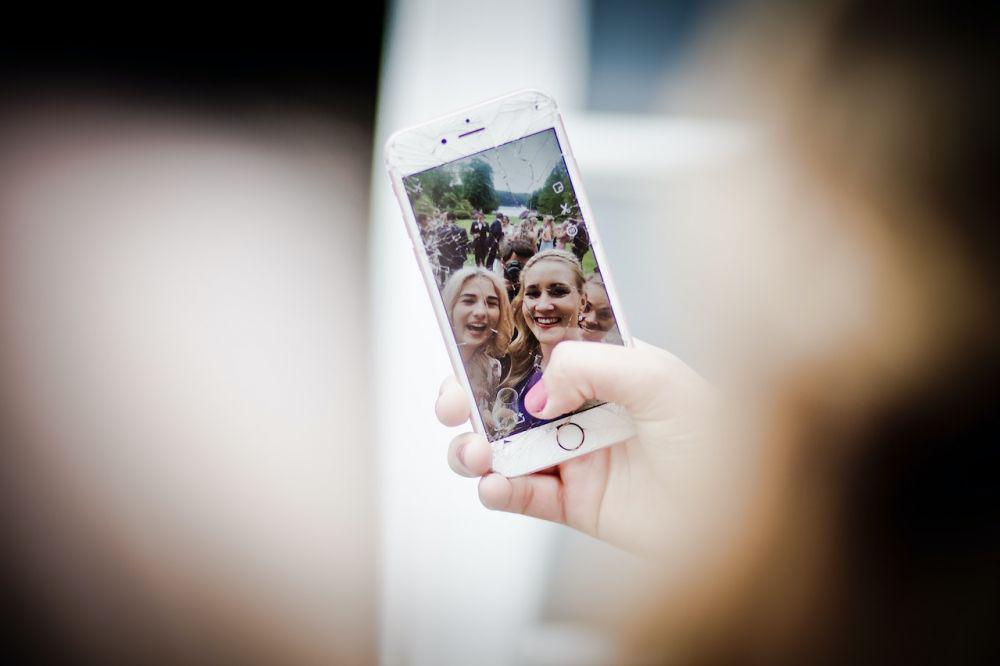 5 Alasan Selfie Baik untuk Ekspresi Diri, Gak Harus Di-upload, kok!