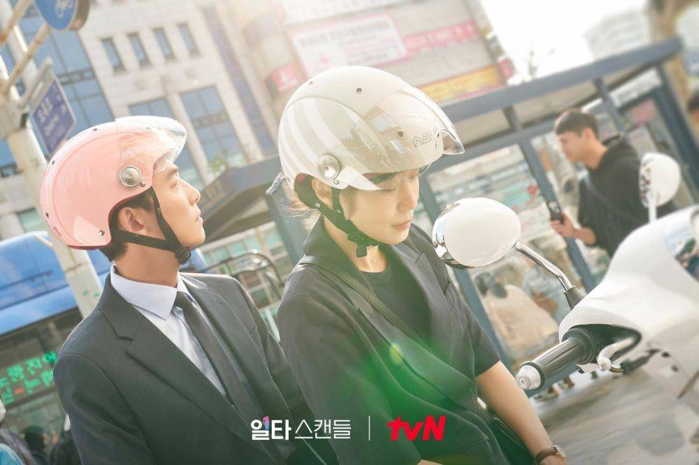 Still Cut drama Korea Crash Course in Romance (Instagram.com/tvn_drama/)