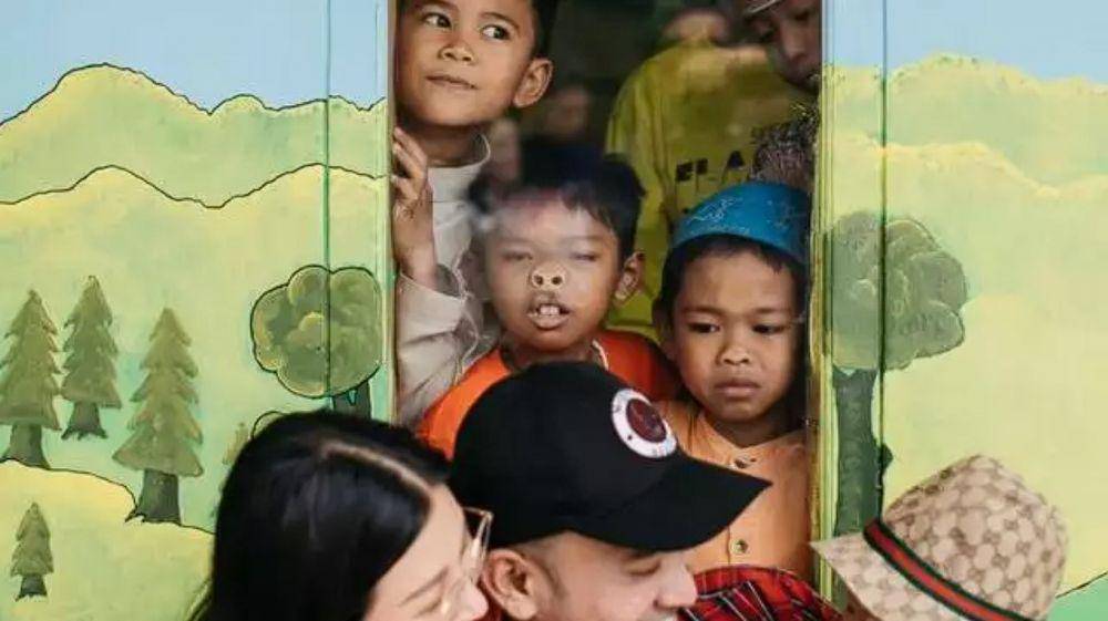 di balik jendela kocak (instagram.com/wkwkland_real)