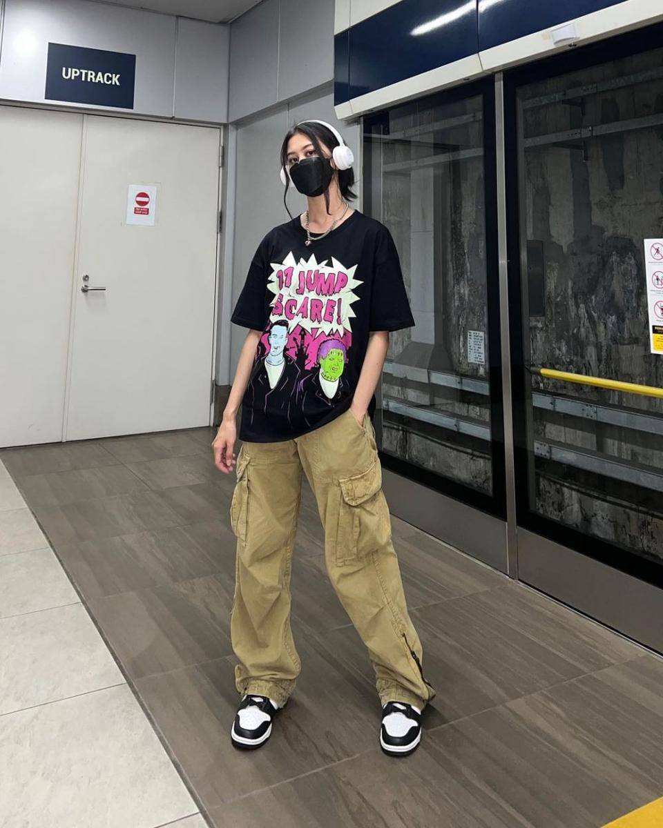 ide daily outfit dengan celana cargo (instagram.com/auliafazjri)