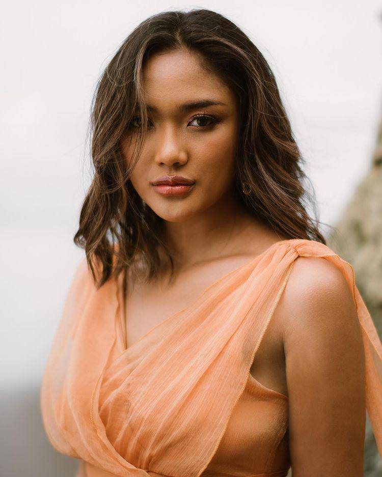 Marion Jola (instagram.com/lalamarionmj)