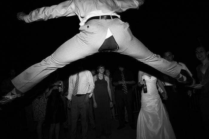 potret momen apes di hari pernikahan (twitter.com/lifealertme)