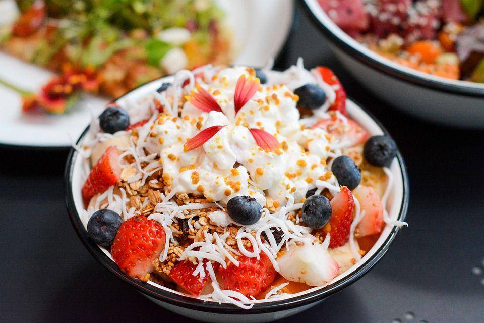 ilustrasi ambrosia salad (pixabay.com/Flor del Rocío Martínez)
