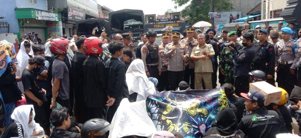 Pesilat Geruduk Polsek, Minta Pelaku Pembacokan Ditangkap