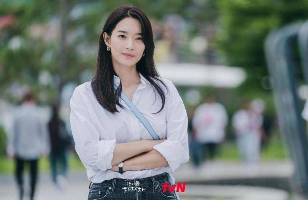 Shin Min Ah di drama Hometown Cha-Cha-Cha (instagram.com/tvn_drama)