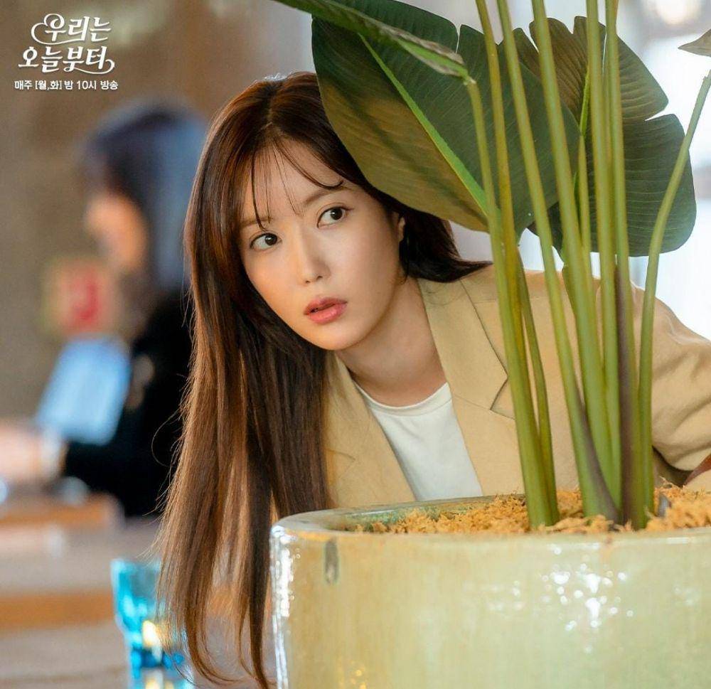 Im Soo Hyang di drama Woori the Virgin (instagram.com/sbsdrama.official)