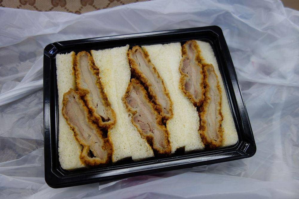 katsu sando (commons.wikimedia.org/Richard)