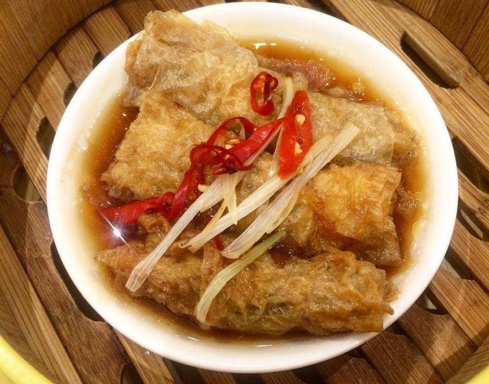 Ilustrasi lumpia saus tiram (instagram.com/kareenagii)