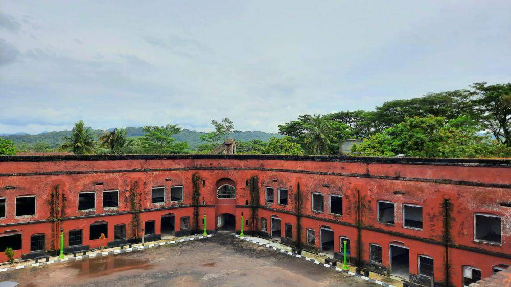 Benteng Van der Wijck (dok. pribadi/Fatma Roisatin Nadhiroh)