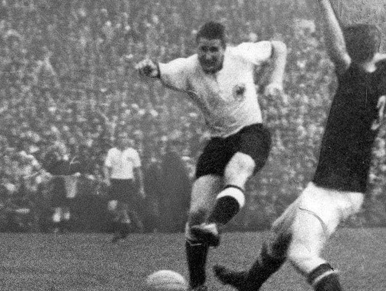 Helmut Rahn (twitter.com/DFB_Team_EN)