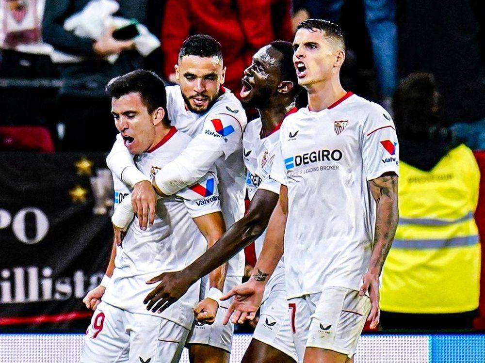 Para pemain Sevilla merayakan gol ke gawang Getafe di LaLiga 2022/2023. (twitter.com/SevillaFC)