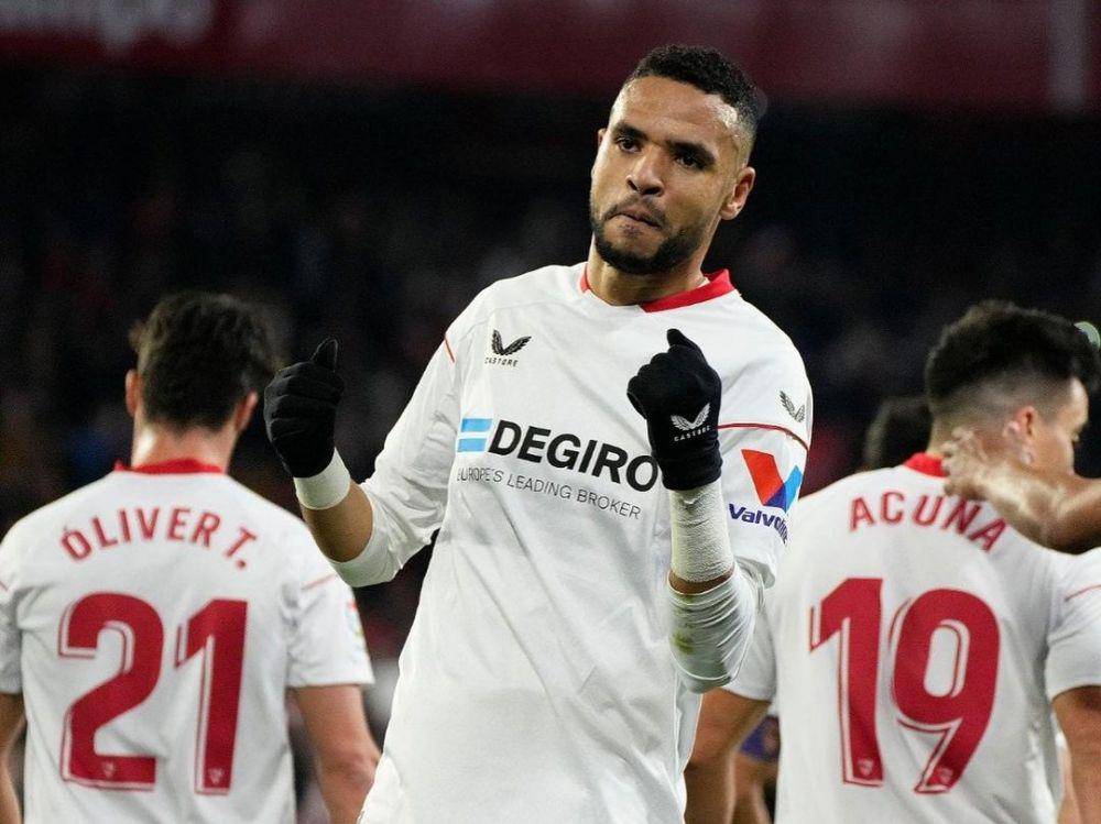 Youssef En-Nesyri mencetak dua gol ke gawang Elche di LaLiga 2022/2023. (instagram.com/sevillafc)