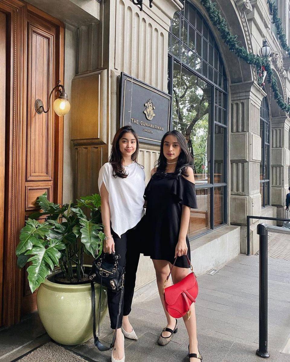potret Kaneishia Yusuf dalam balutan dress (instagram.com/kaneishiayusuf05)