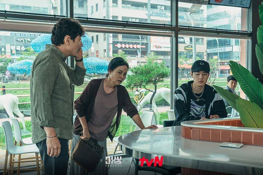 Heo Joon Ho, Lee Duk Hee, dan Kim Dong Hwi di Missing: The Other Side 2 (dok. tvN/Missing: The Other Side 2)