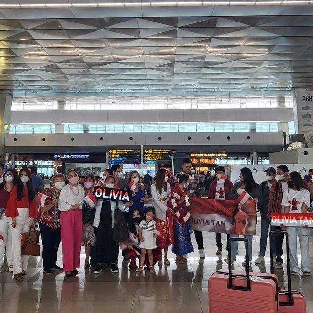 Olivia Tan, Miss Charm Indonesia 2023 (Instagram.com/vaksinpageant)