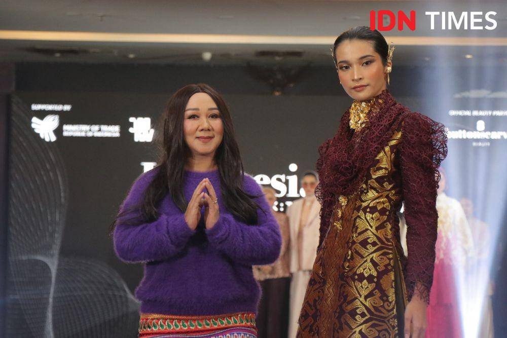 Lenny Hartono, sebagai salah satu brand fashion Indonesia yang akan tampil di New York Fashion Week 2023 dalam gabungan Indonesia Now. 31 Desember 2023. (IDN Times/M. Tarmizi Murdianto)