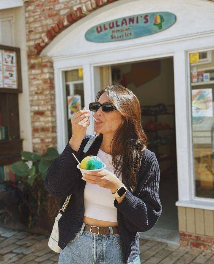 Potret outfit Amanda Rawles (instagram.com/amandarawles)