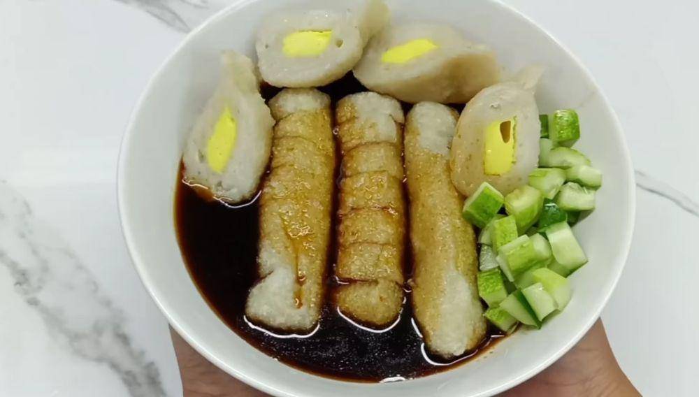 pempek (youtube.com/CR COOK)