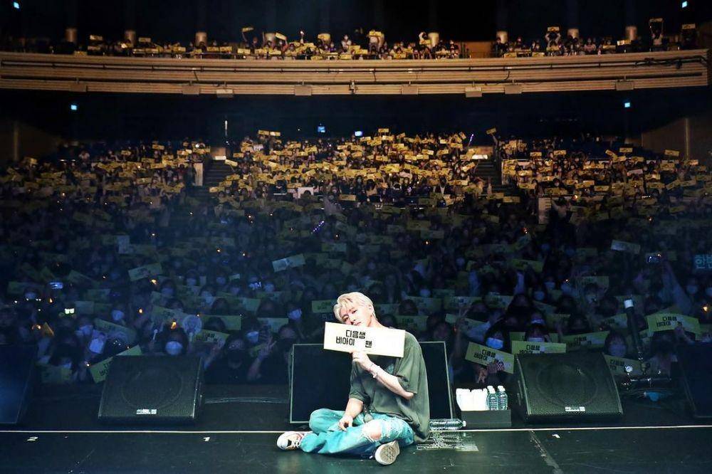 B.I (instagram.com/shxxbi131)