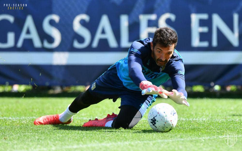 Gianluigi Buffon (twitter.com/1913parmacalcio)