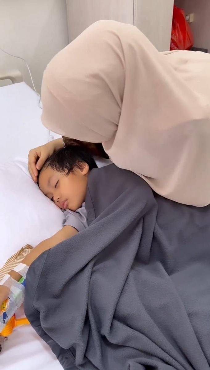 potret Alvin Faiz jenguk Yusuf (instagram.com/alvin_411)