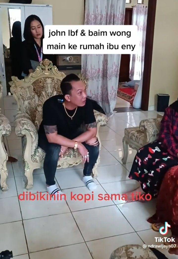 potret Jhon LBF dan Baim Wong ke rumah Tiko dan Bu Eny (tiktok.com/ndrawijaya07)