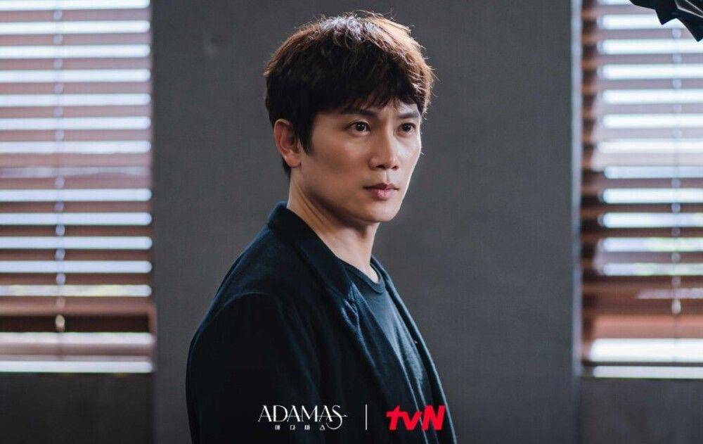 Ji Sung di Adamas (dok. tvN/Adamas)