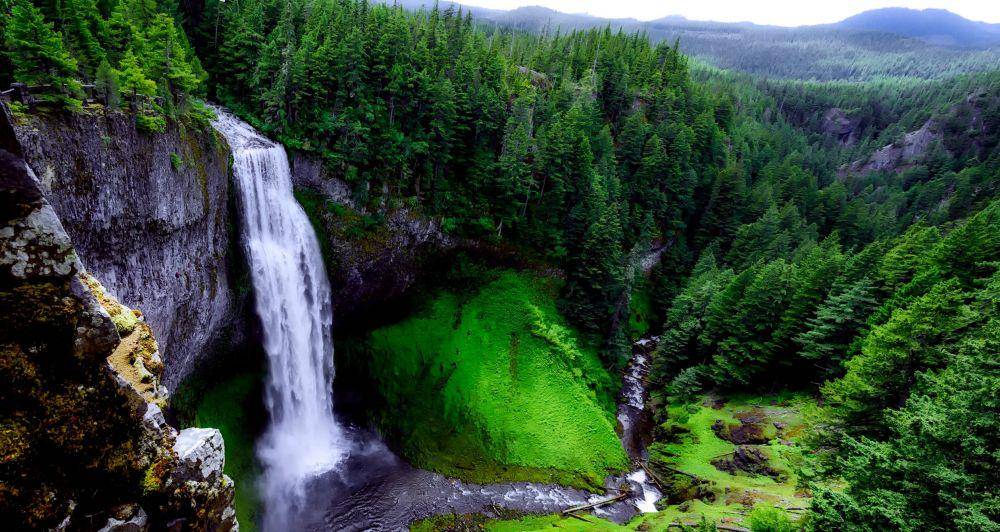 ilustrasi air terjun (pexels.com/@pixabay)