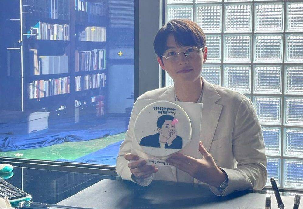 Song Joong Ki (instagram.com/hi_songjoongki)