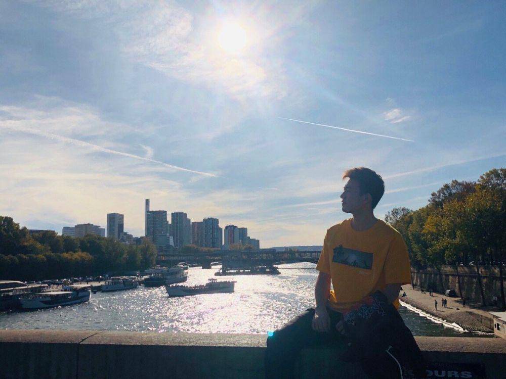 Wang Chang saat liburan (weibo.cn/Wang Chang)