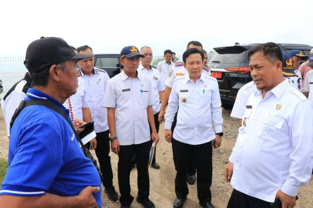 Peninjauan Pemprov Lampung ke Pelabuhan Pengumpan Regional Sebalang, Lampung Selatan. (Dok. Pemprov Lampung).