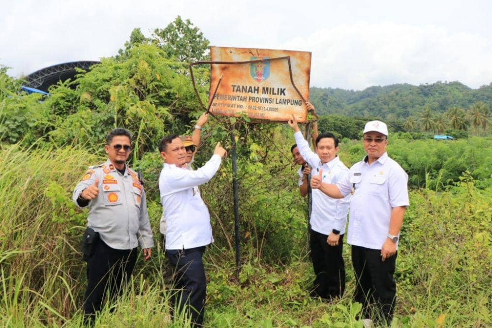 Peninjauan Pemprov Lampung ke Pelabuhan Pengumpan Regional Sebalang, Lampung Selatan. (Dok. Pemprov Lampung).
