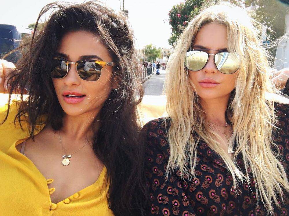 Potret Shay Mitchell dan Ashley Benson (instagram.com/shaymitchell)