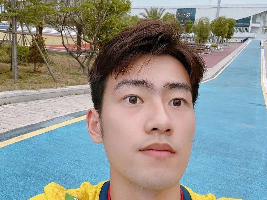 Wang Chang saat latihan (weibo.cn/Wang Chang