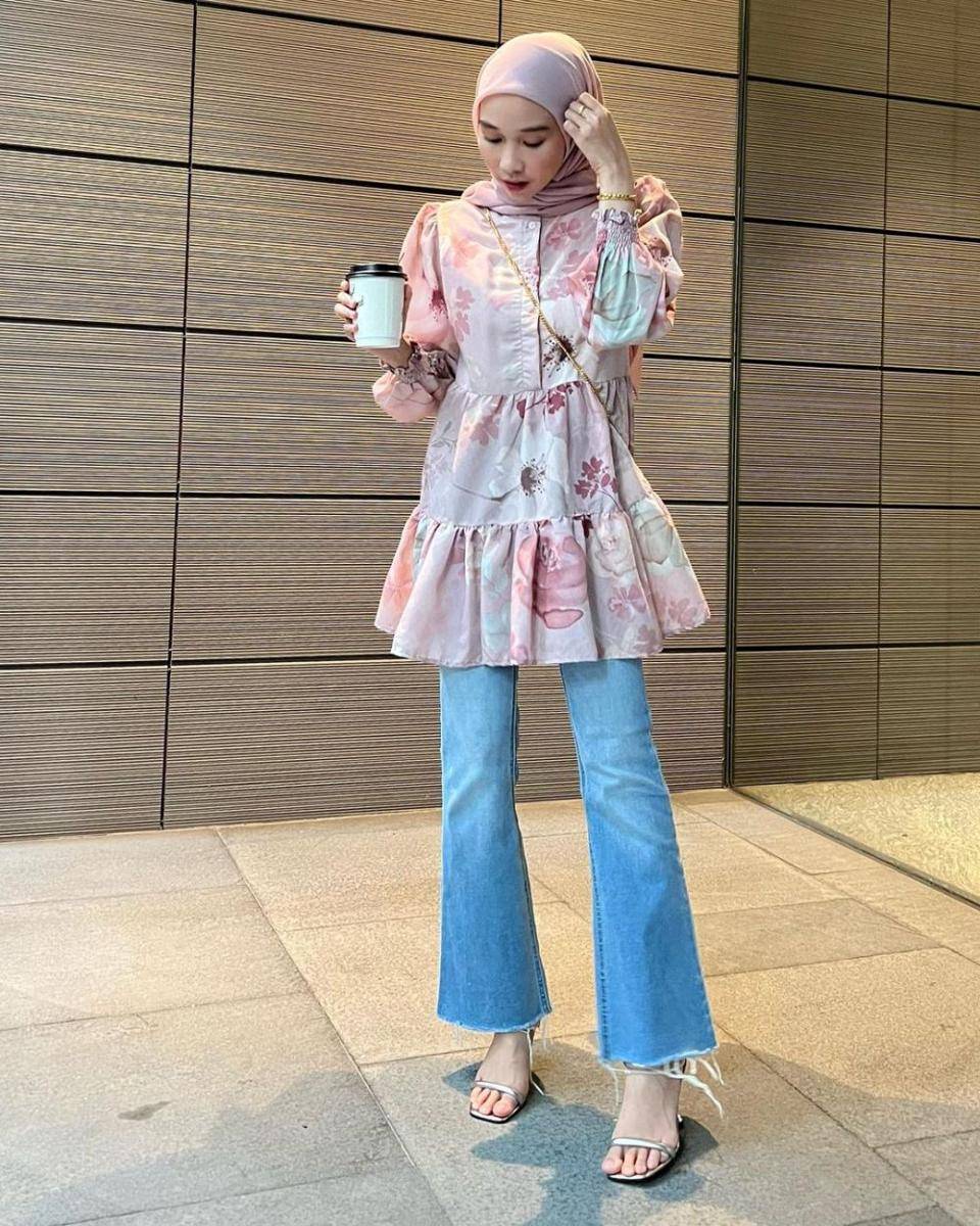 inspirasi outfit warna pink untuk hijab ala Astri Ratnasari (instagram.com/nasariastri)