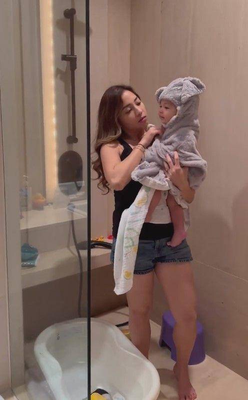 rutinitas baby Issa (Instagram.com/nikitawillyofficial94)