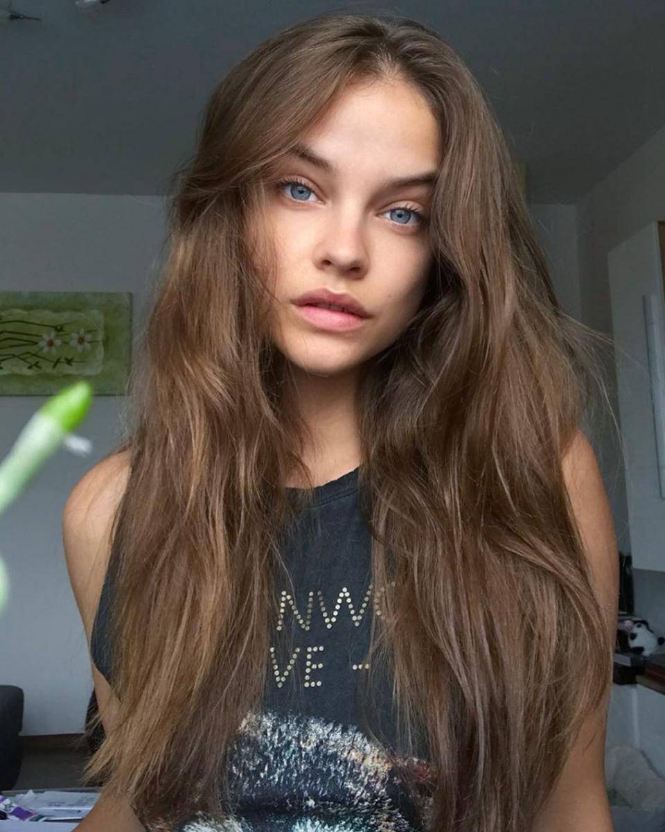 Potret Barbara Palvin (instagram.com/realbarbarapalvin)