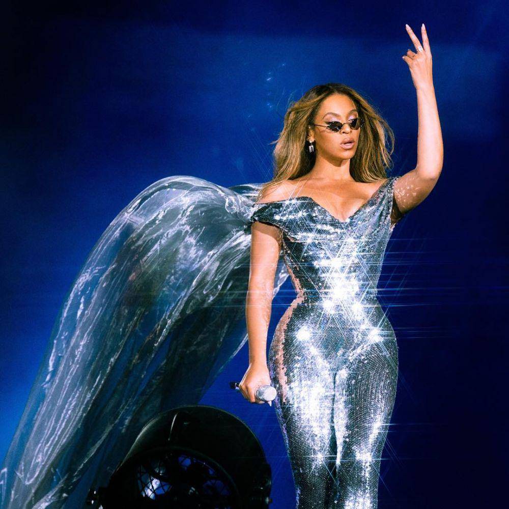 potret gaya busana Beyoncé di atas panggung (instagram.com/beyonce)
