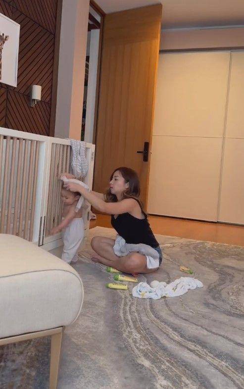 rutinitas baby Issa (Instagram.com/nikitawillyofficial94)