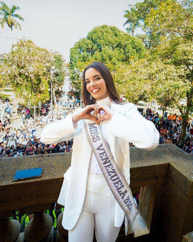 Potret Penyambutan Amanda Dudamel di Mérida, Venezuela Usai Jadi Juara Kedua Miss Universe 2022 (Instagram.com/amandadudamel)