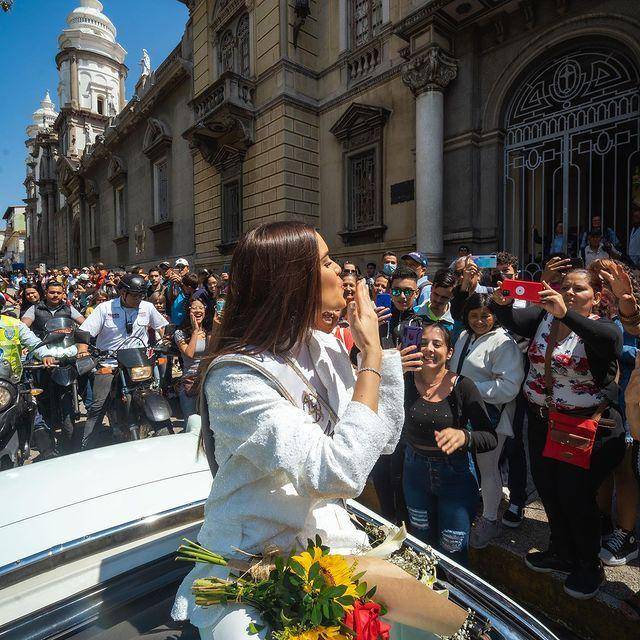 Potret Penyambutan Amanda Dudamel di Mérida, Venezuela Usai Jadi Juara Kedua Miss Universe 2022 (Instagram.com/amandadudamel)