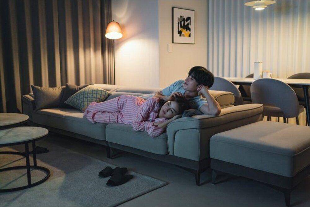 Jang Seung Jo dan Kang So Ra di Strangers Again (twitter.com/channel_ENA)
