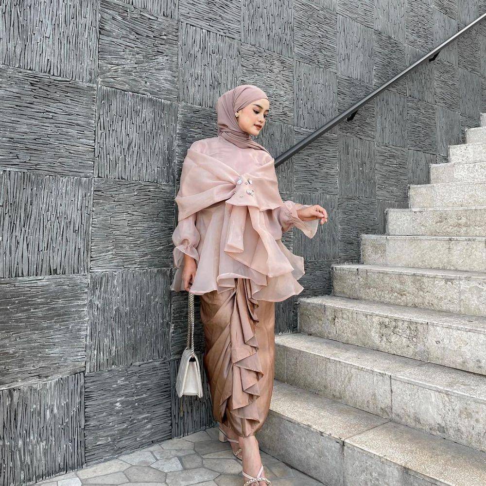 ide kebaya modern untuk kondangan hingga wisuda (instagram.com/masayunanda_)