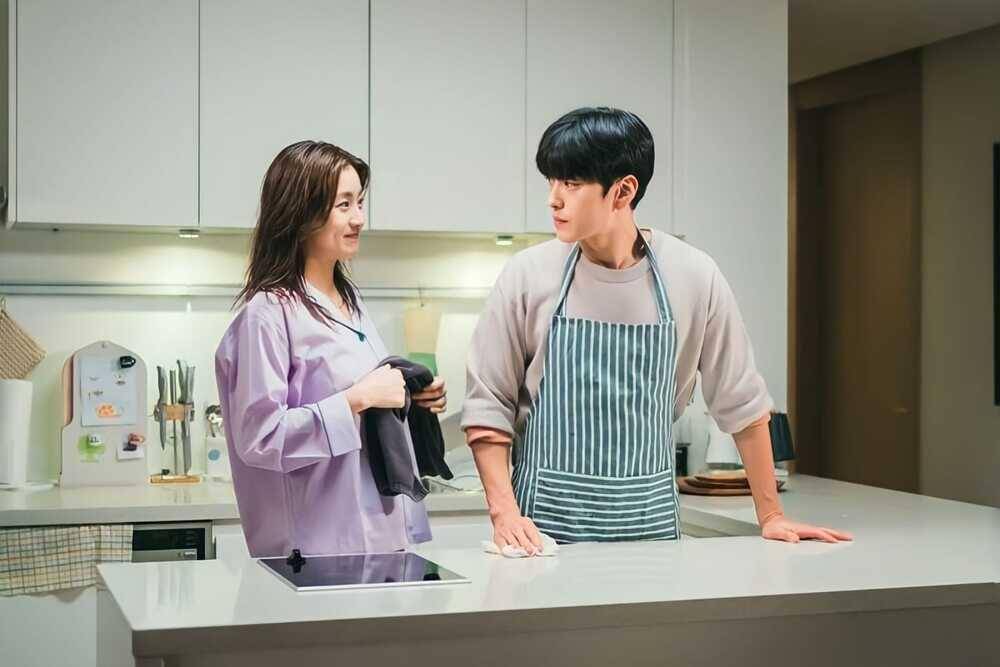 Jang Seung Jo dan Kang So Ra di Strangers Again (instagram.com/channel.ena.d)
