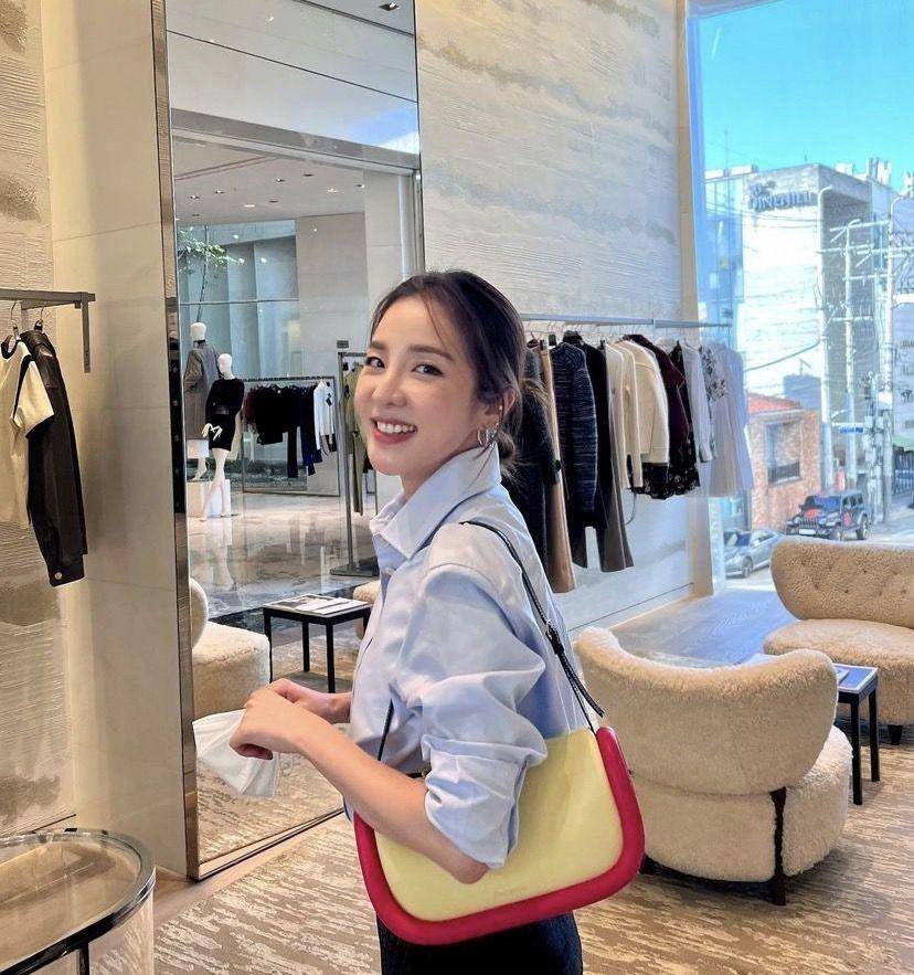 potret Dara eks 2NE1 (instagram.com/sandraxxi)