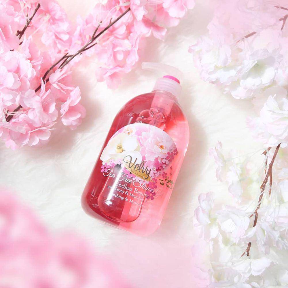 VELVY Tea Tree Oil Shower Gel Peony & Magnolia (instagram.com/velvybeauty)