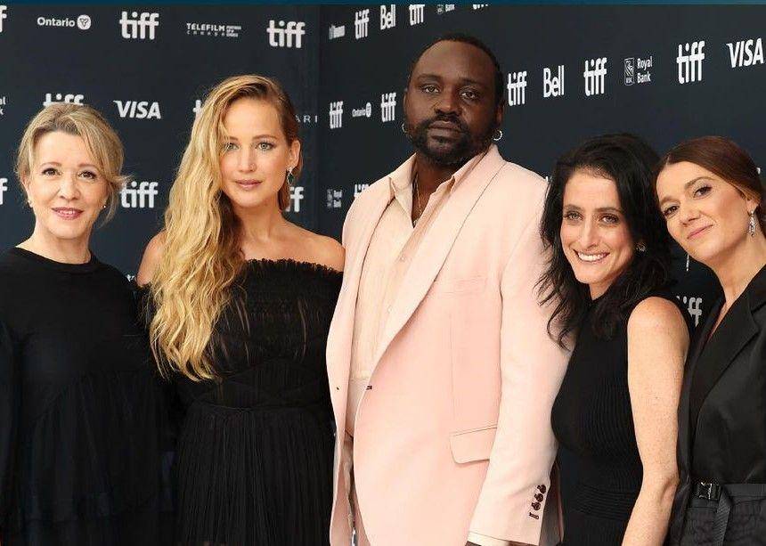 Lila Neugebauer dan cast film Causeway (instagram.com/appletvplus)