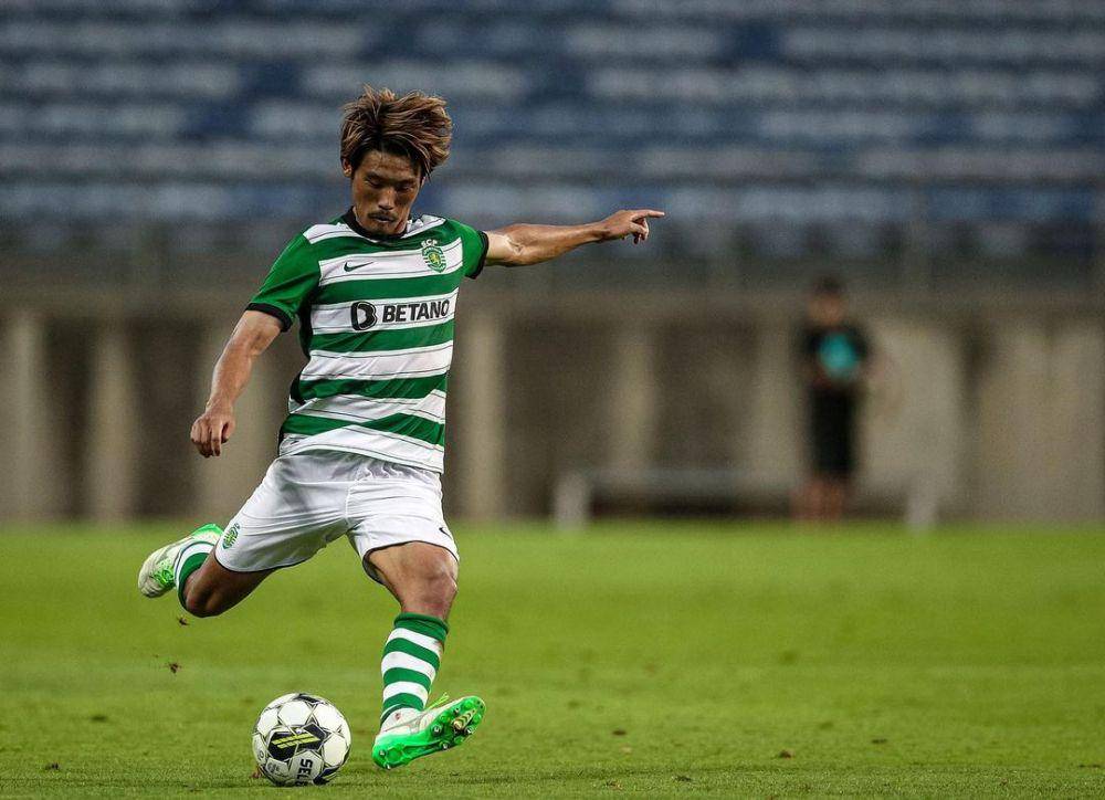 Hidemasa Morita saat berseragam saat membela Sporting CP. (instagram.com/mrt_510)